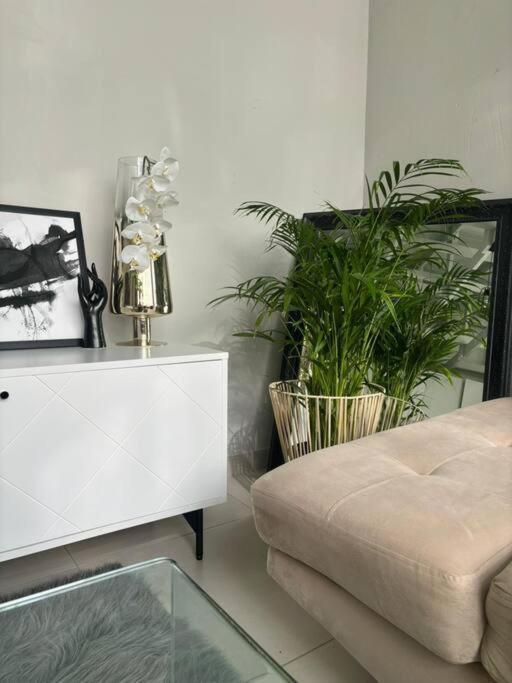 Cosy Nest 5 Min2sandton 2 * Joanesburgo