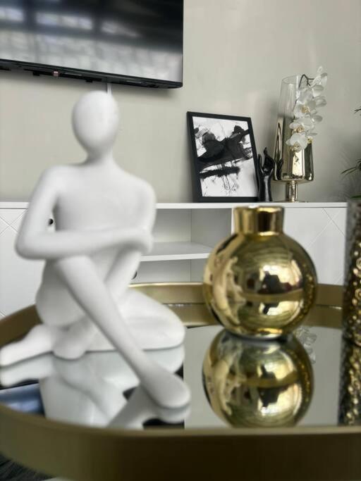 Cosy Nest 5 Min2sandton 2 Apartamento *